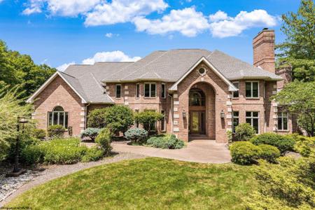 3958 Eastlake