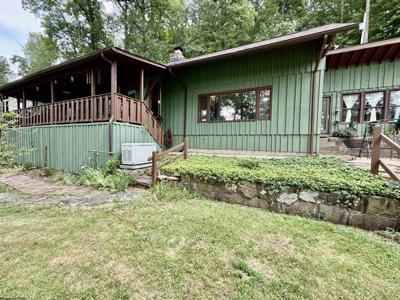 403 Valley Falls