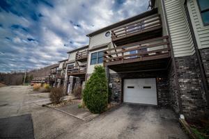 7 Mont Chateau Estates