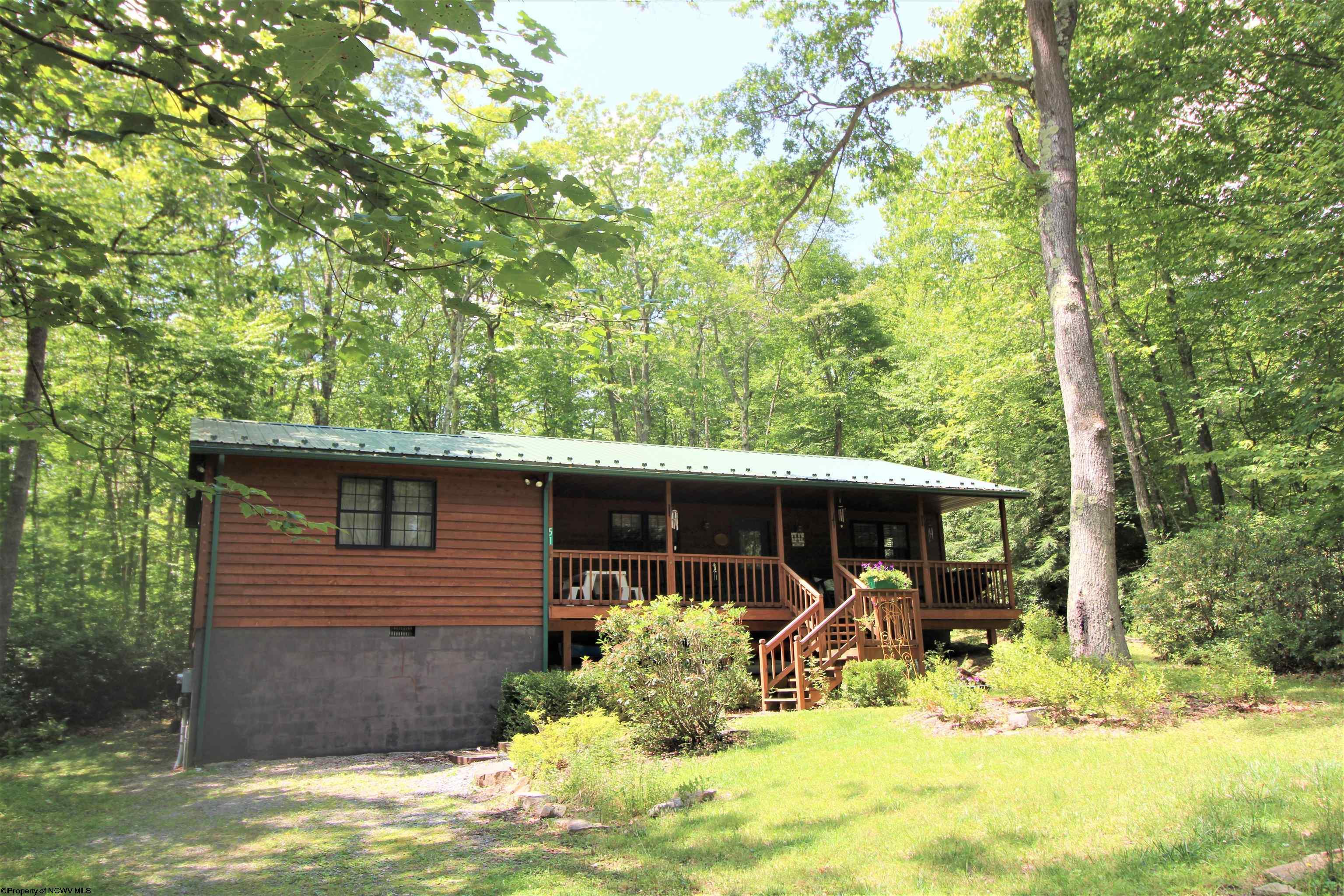 51 Redwood Drive, Terra Alta, WV lhrmls01857835