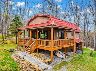 576 Hemlock