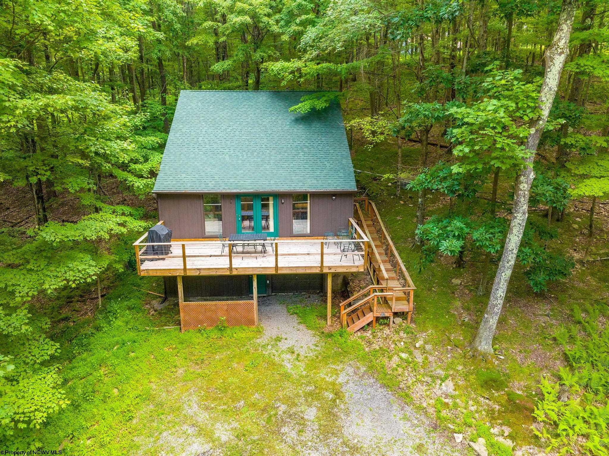 252 Clover Drive, Terra Alta, WV lhrmls01784122