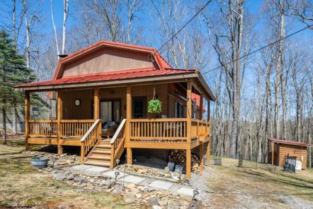 576 Hemlock