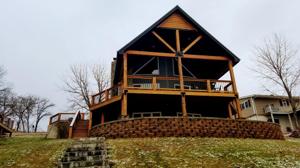 18012 Cardinal Circle