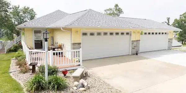 10597 Wildflower Drive
