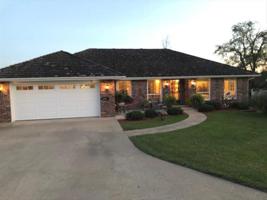 914 Sunset Drive