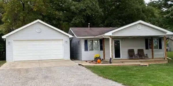 10041 Wildflower Dr.