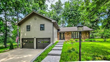 3 Lakeview Drive