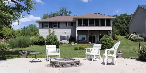 10529 Wildflower Drive