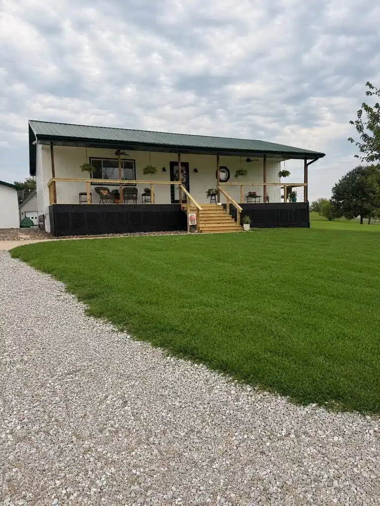 Image 1: Main View