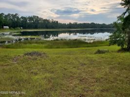 369 LAKE COMO DR