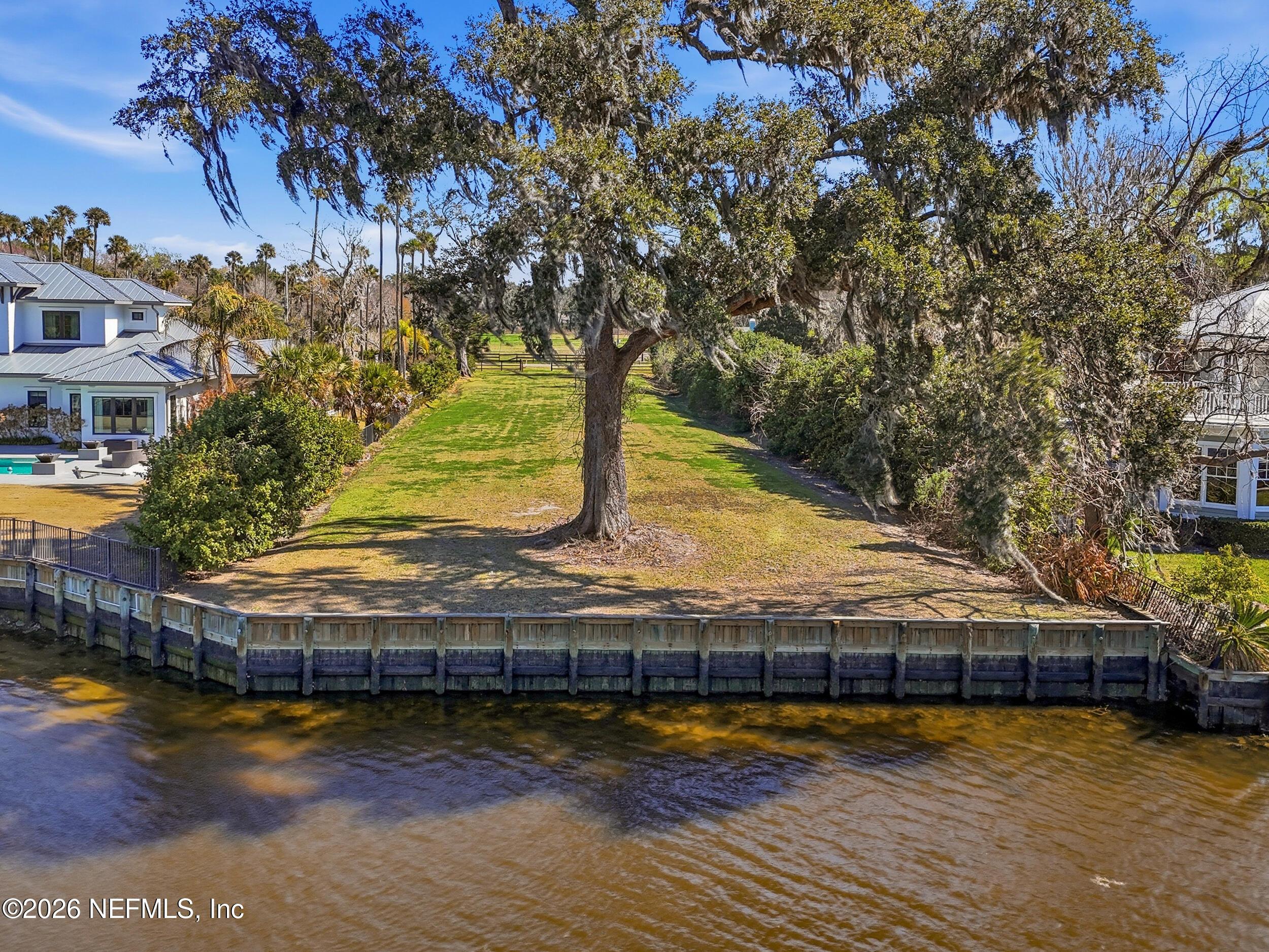 Image 4: 143 n roscoe blvd n-003