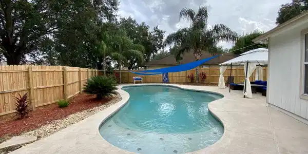 1589 WINSTON LN