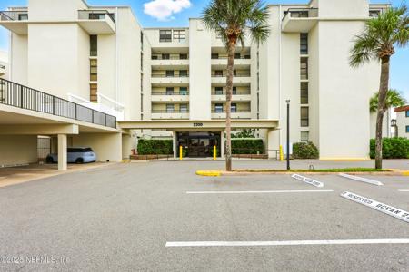 2200 OCEAN Drive