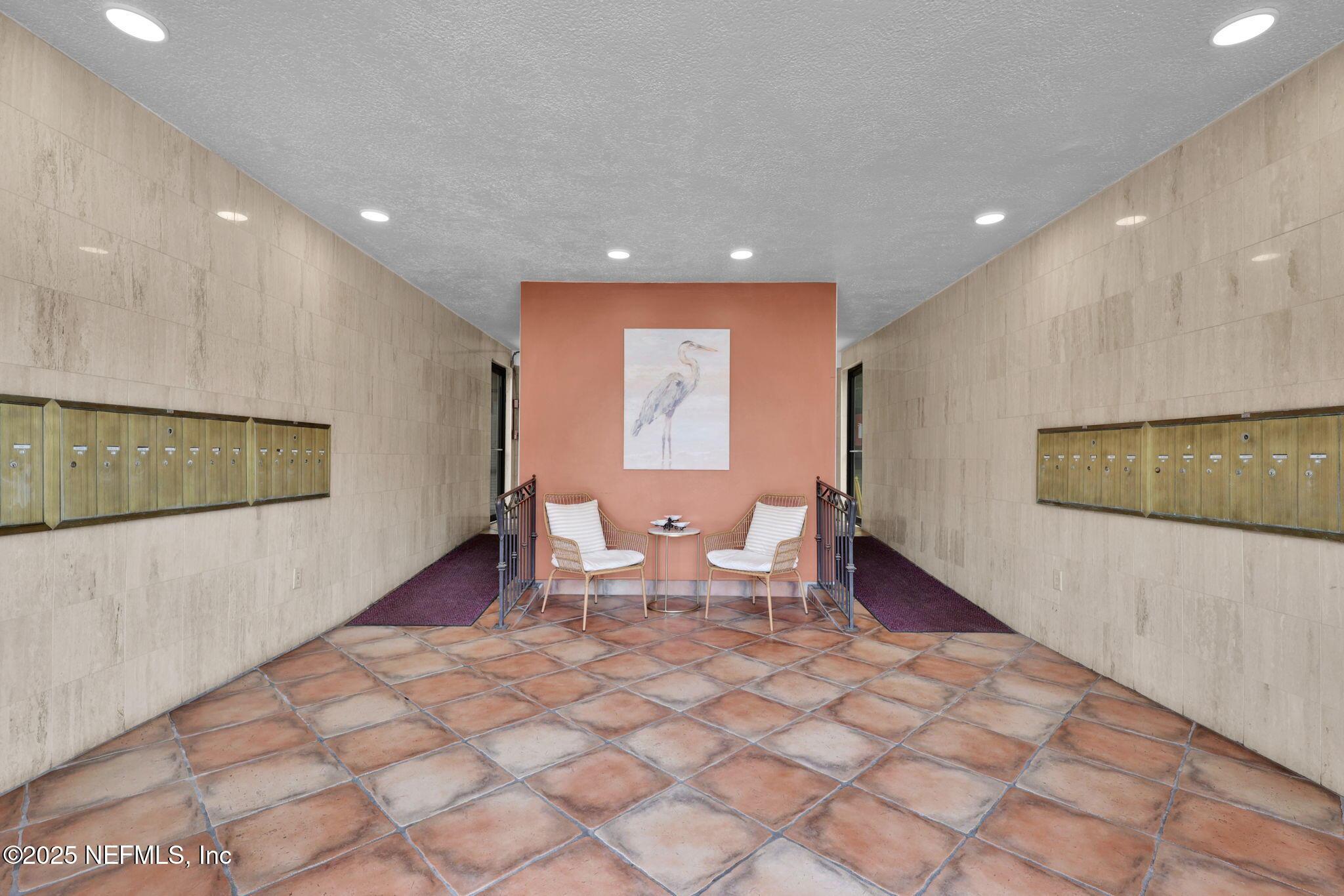 Image 3: Foyer