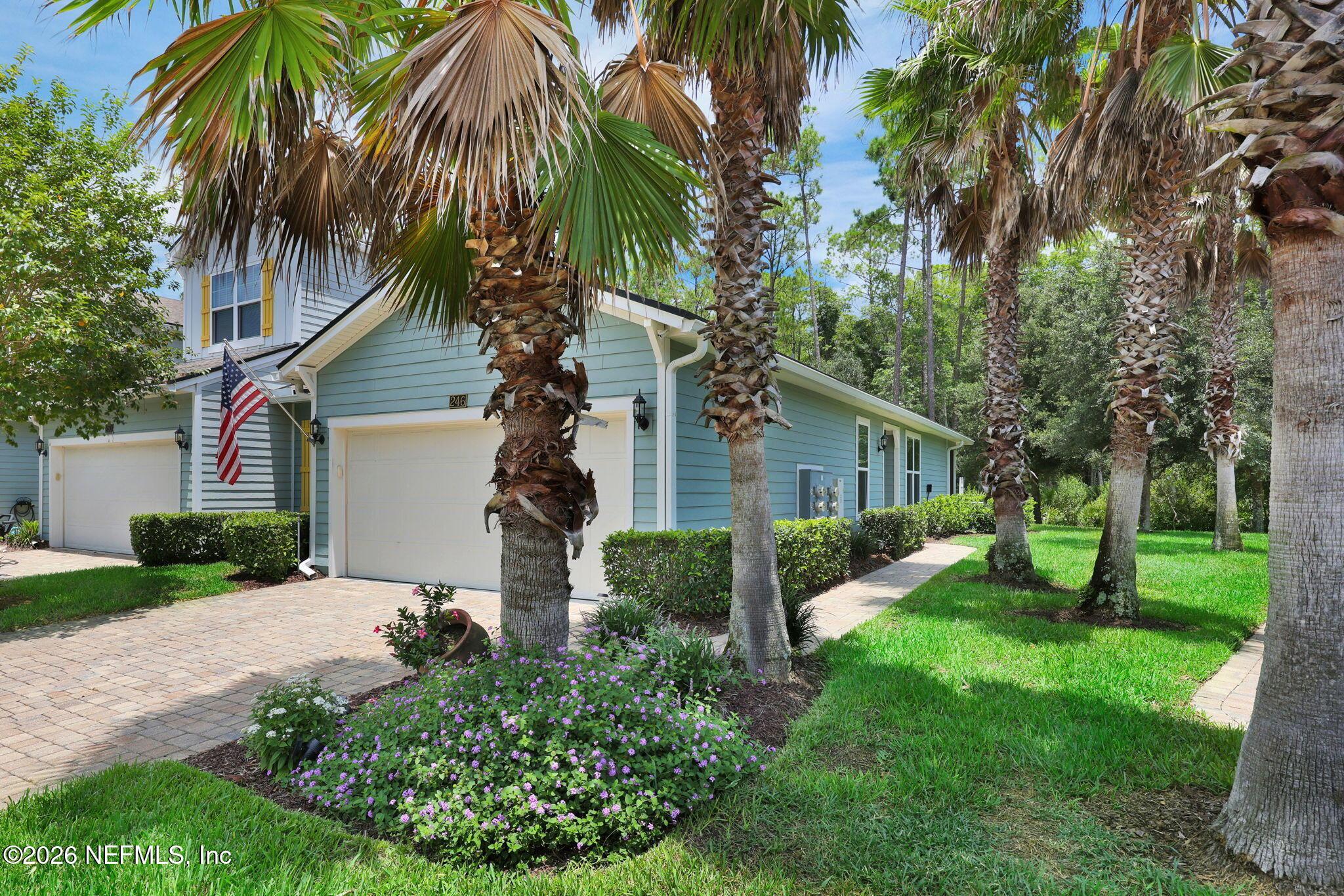 Image 2: 4-web-or-mls-246 Pindo Palms_004