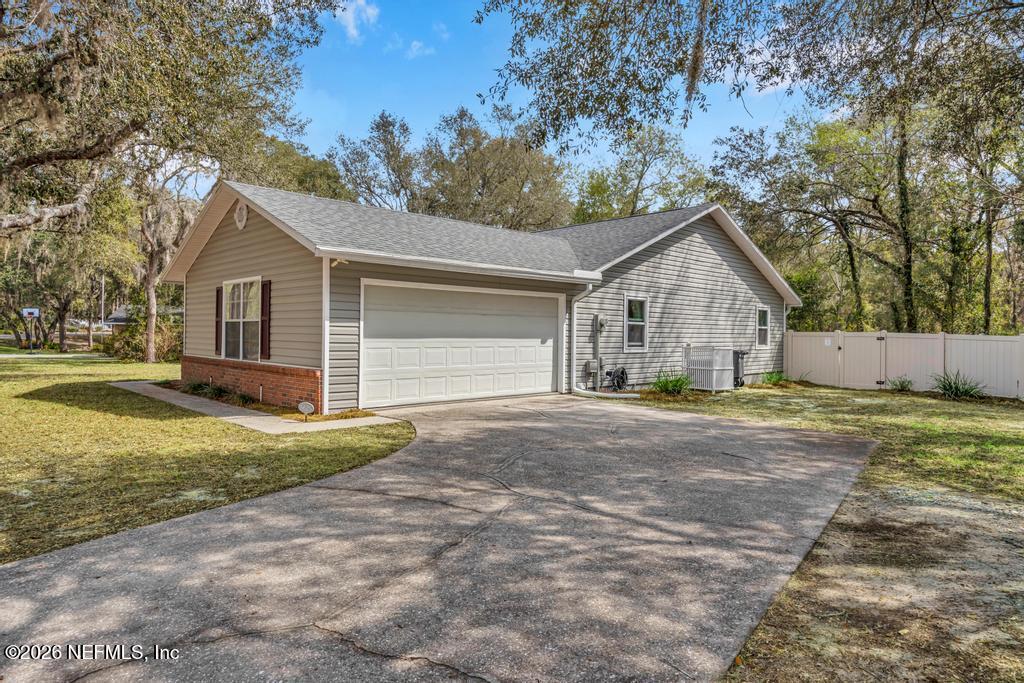 Image 3: 6625 Woodland Dr-6