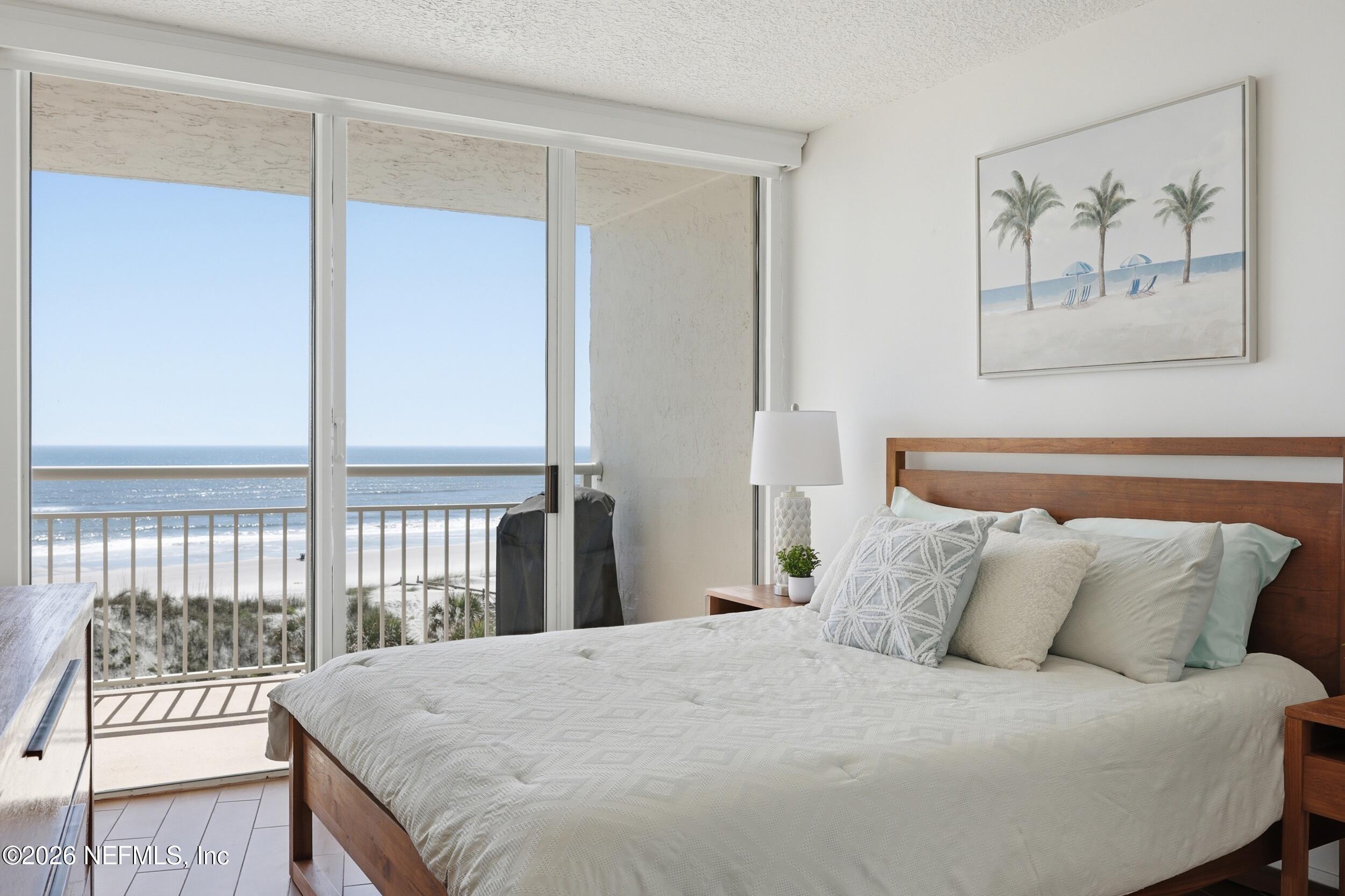 Image 2: 1601 Ocean Dr. S. #408