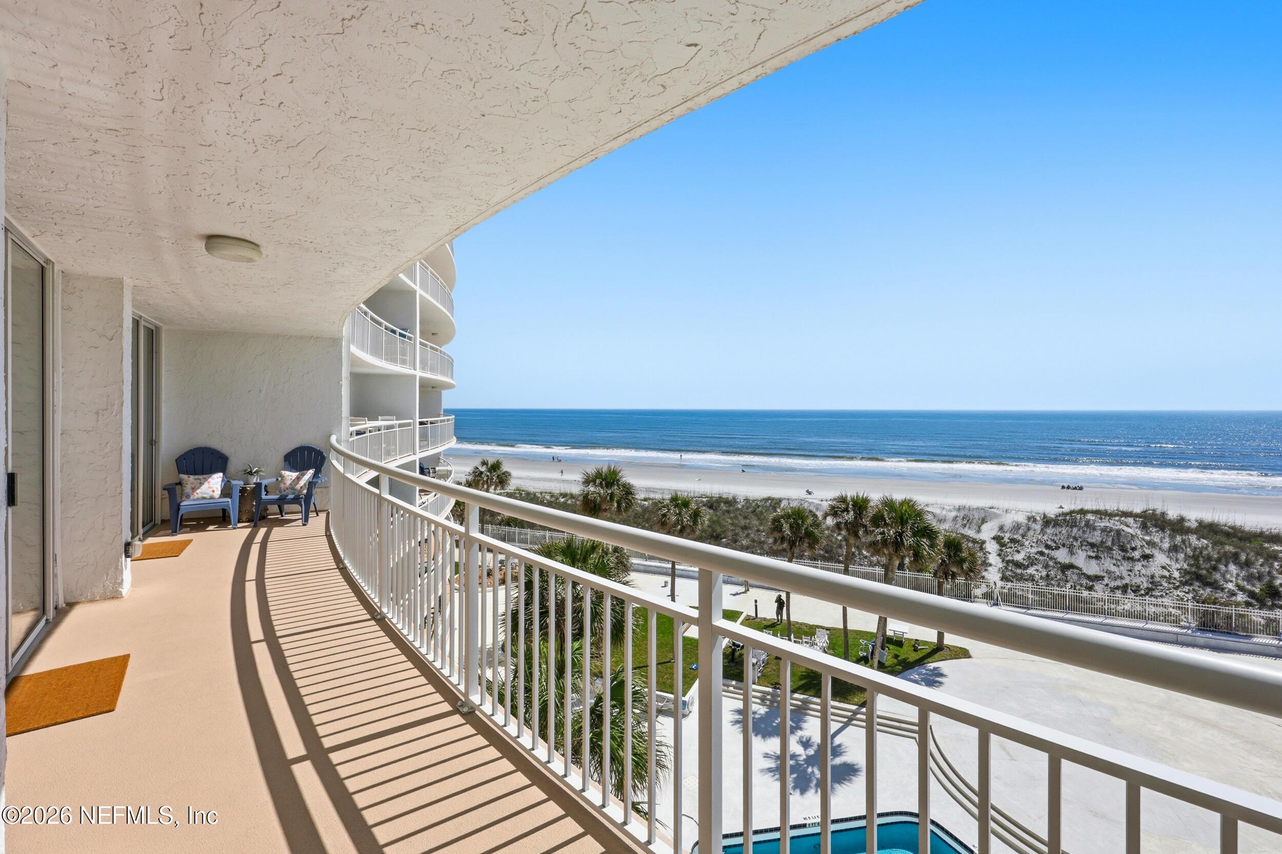 Image 4: 1601 Ocean Dr. S. #408