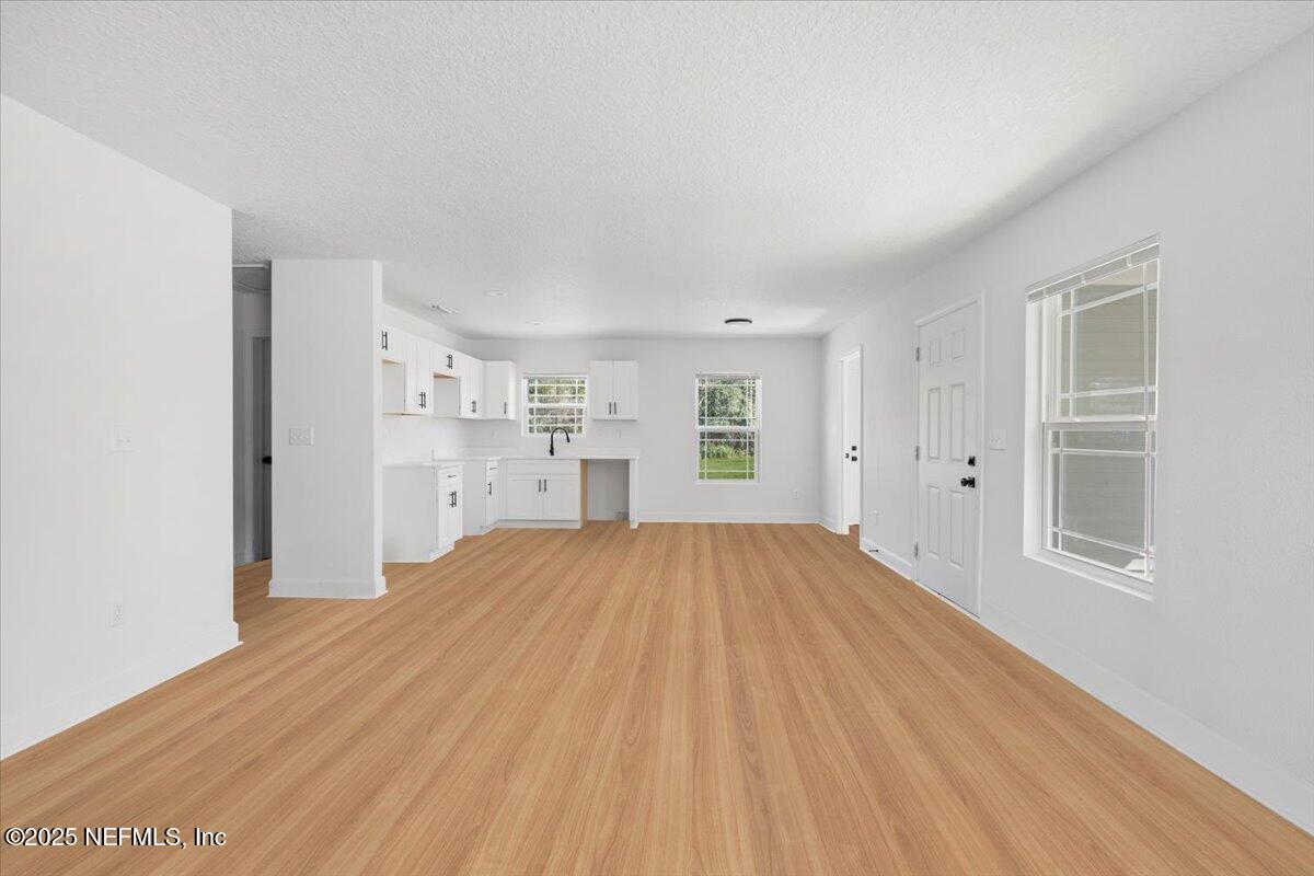 Image 4: 03-DSC_5128