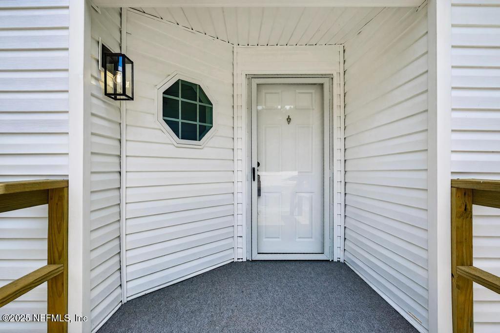 Image 4: 7535 Appomattox Ave-9
