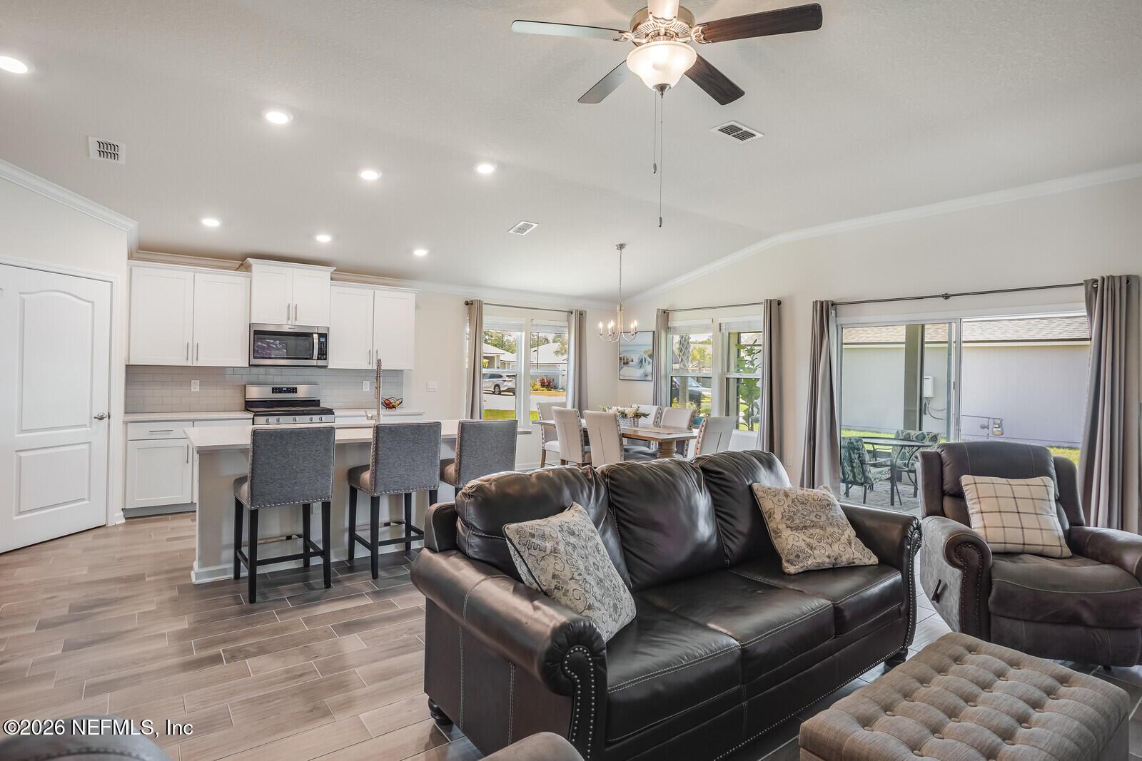 Image 2: Open Floor Plan