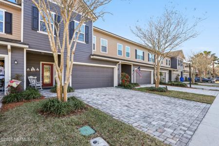 23 MAGNOLIA CREEK Walk