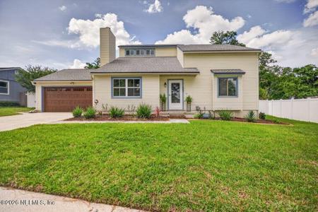 11557 BROAD LEAF Drive