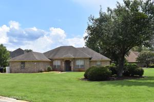 1800 FAIRFAX CT S