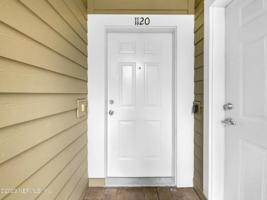1120 GOLDEN LAKE LOOP