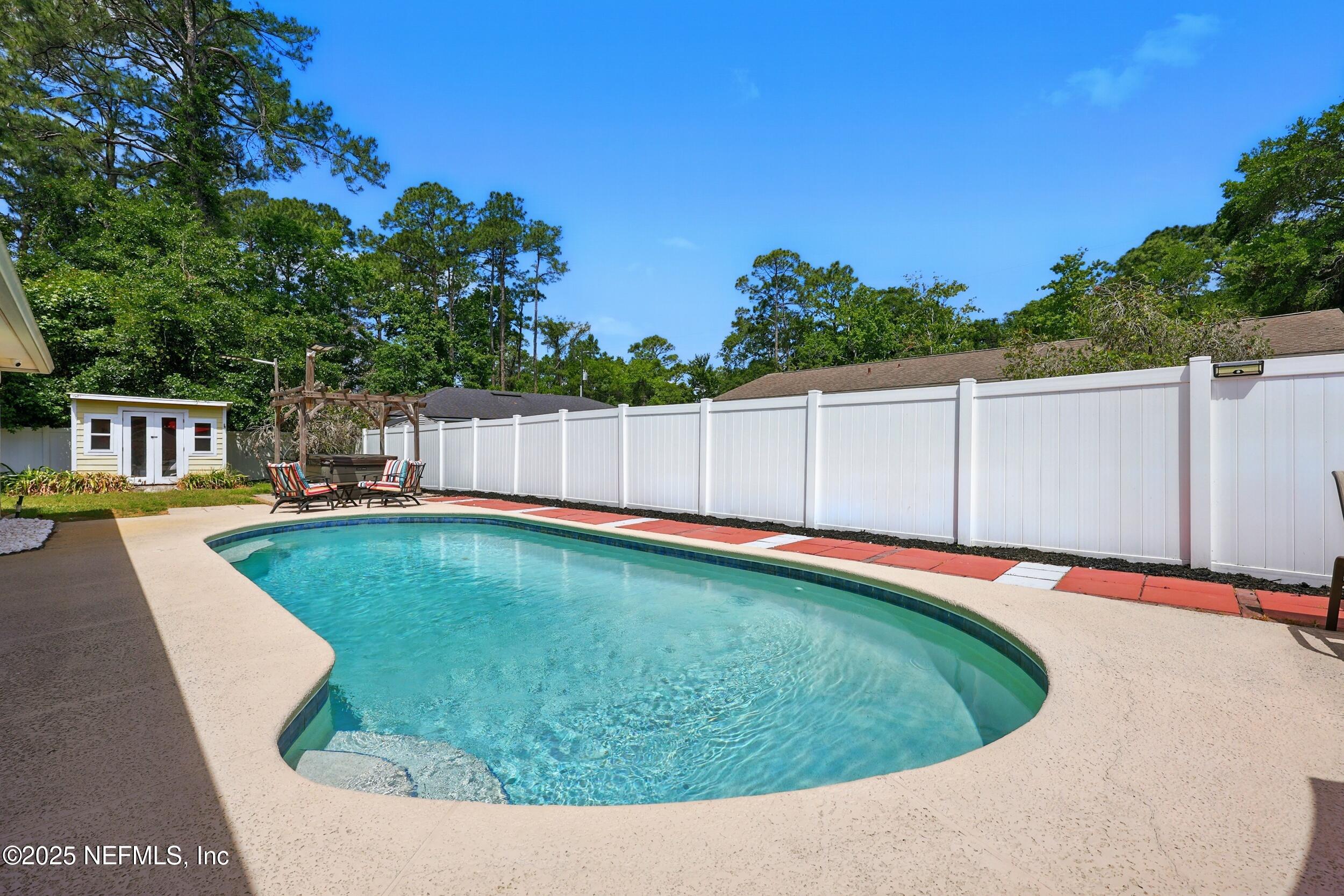 Image 1: 26_the real estateographers 142