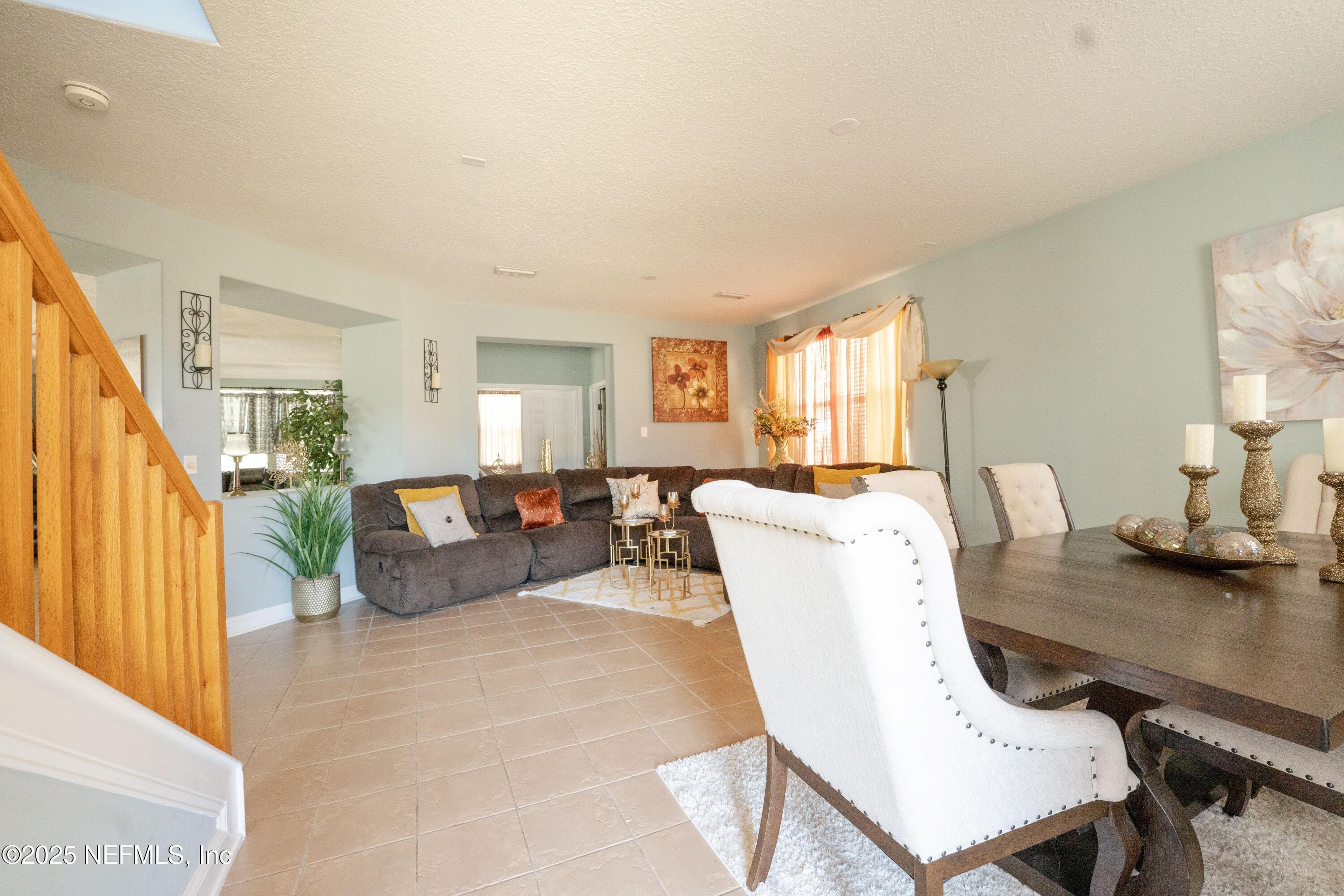 Image 4: 20251107-DHP00726