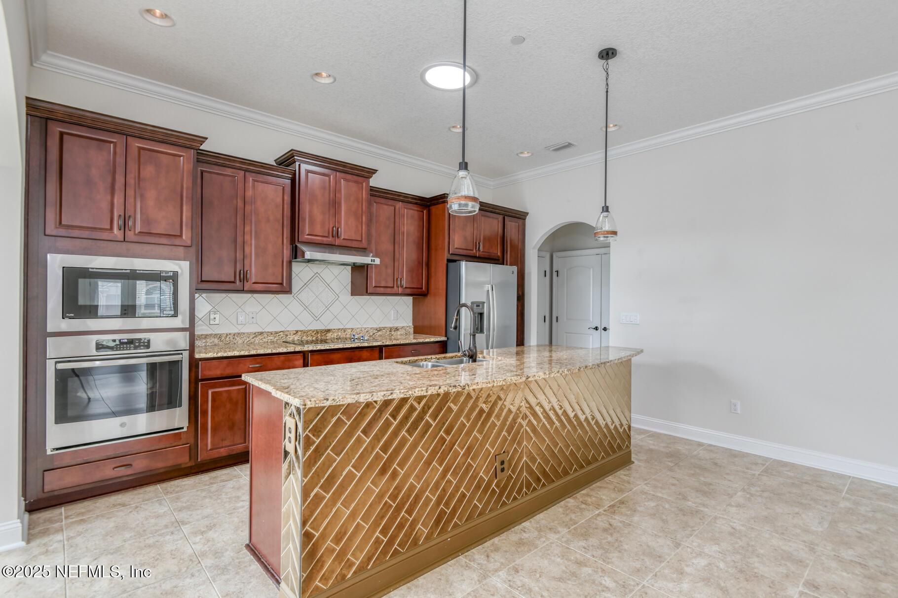 Image 2: 62 Calusa Crossing Drive ONLINE LOW RES-