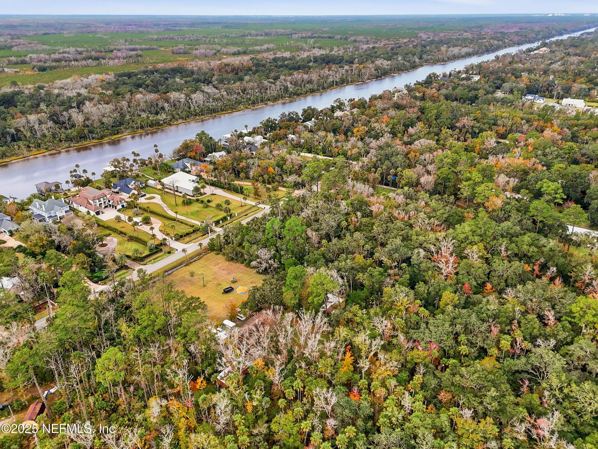 Image 3: 2.5 acre parcel