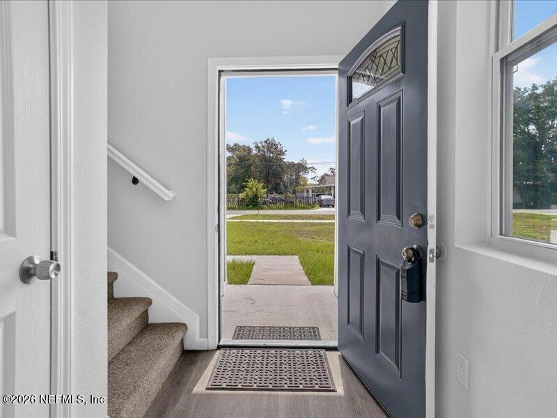 Image 4: 06-12486-Gate-Rd-WindowStill-Photography