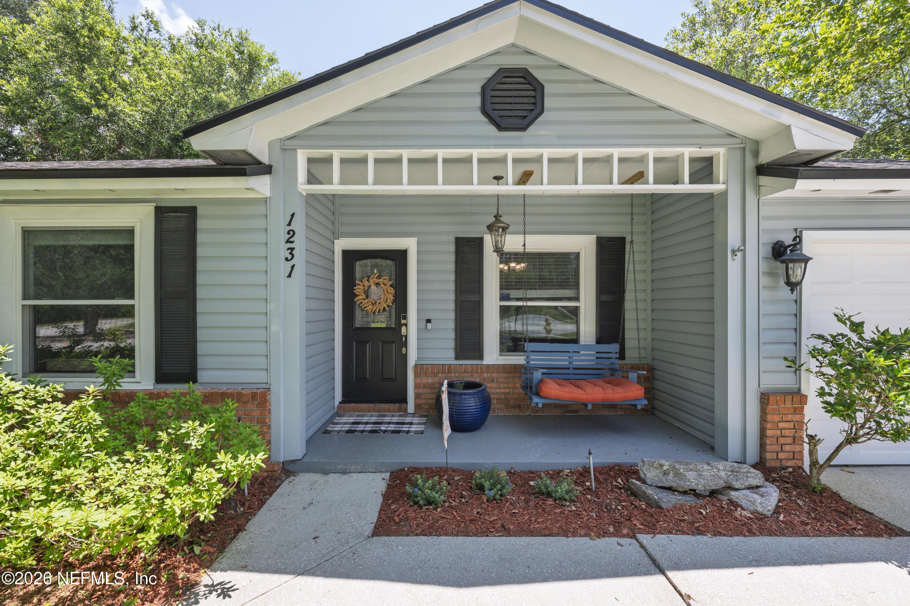 Image 2: Front Entry