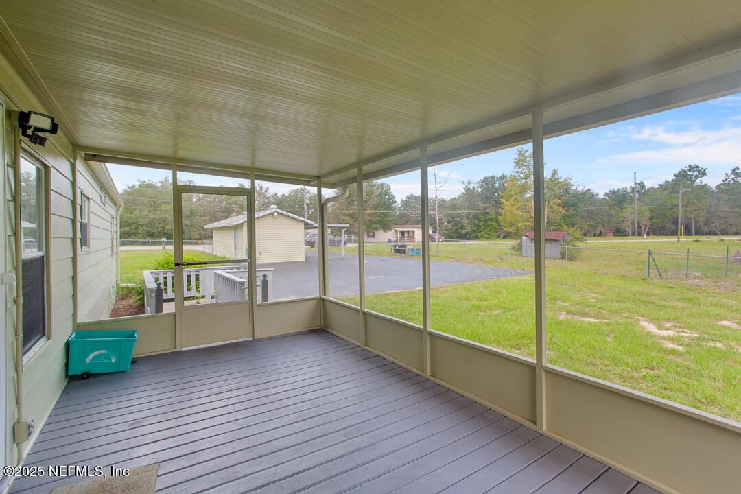 Image 2: 100 MANGELS 027