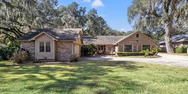 3058 WOODVEIL Lane