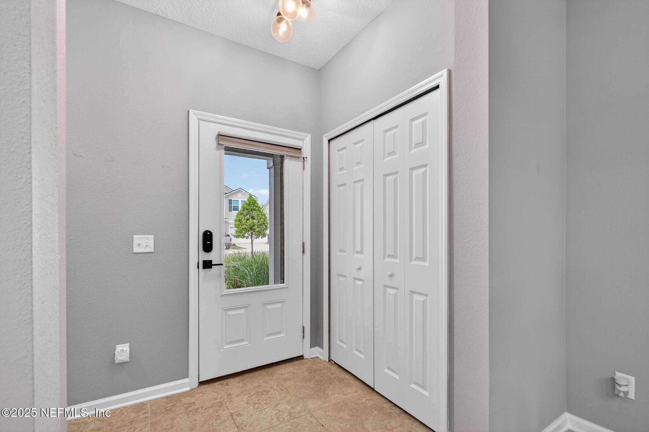 Image 3: 009-13943MolinaDr-Jacksonville-FL-32256-