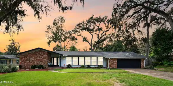 3432 LULLWATER Lane