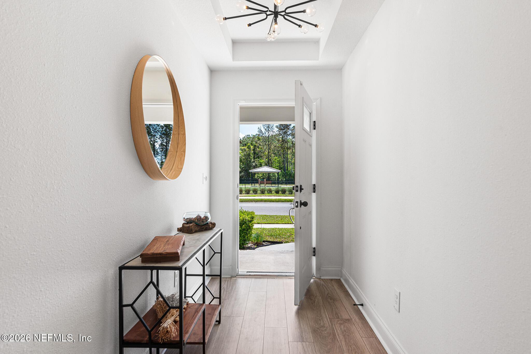 Image 3: Foyer
