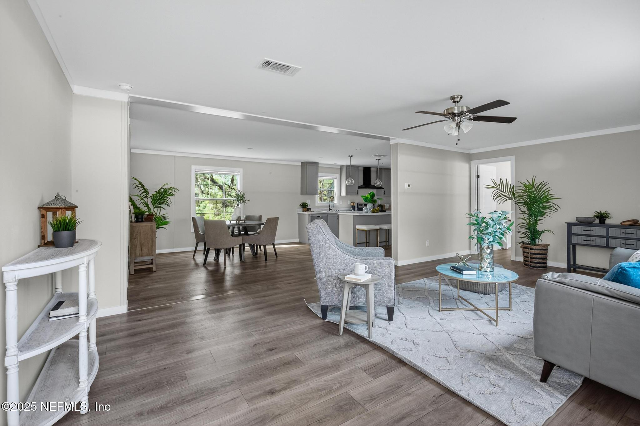 Image 4: 5711 N Crater Lake Cir-5