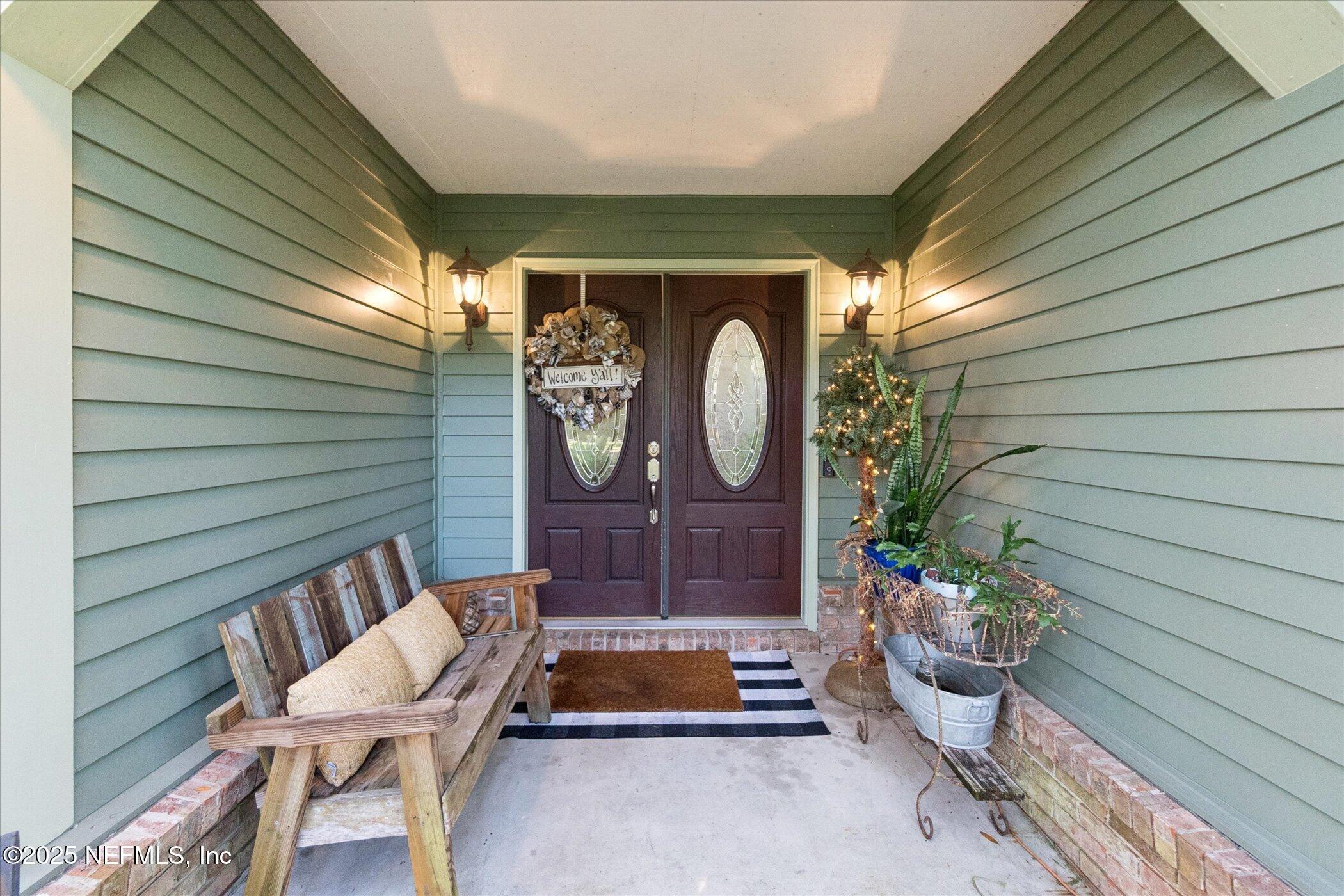 Image 3: Front Entry