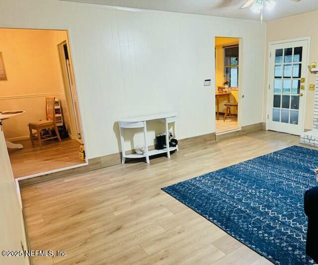 Image 4: Liv Room1