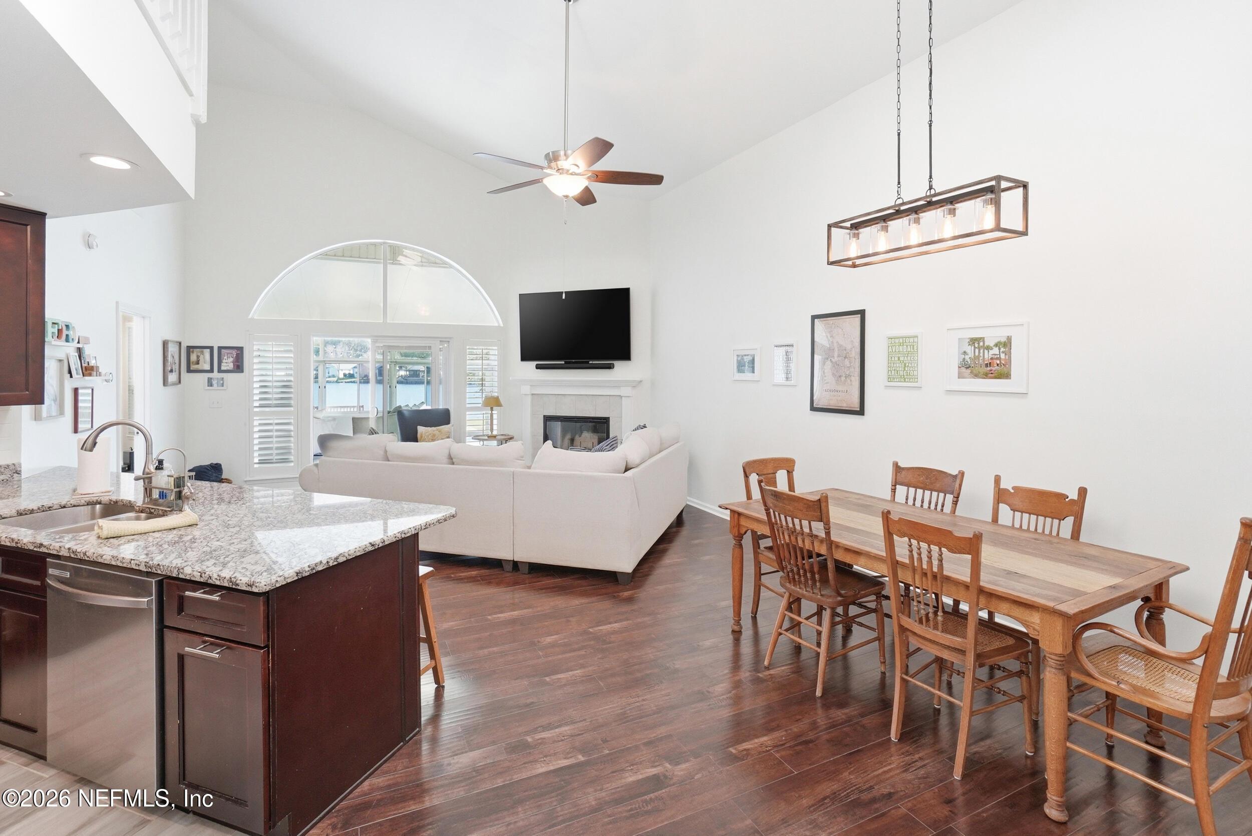 Image 4: 4_Open Concept