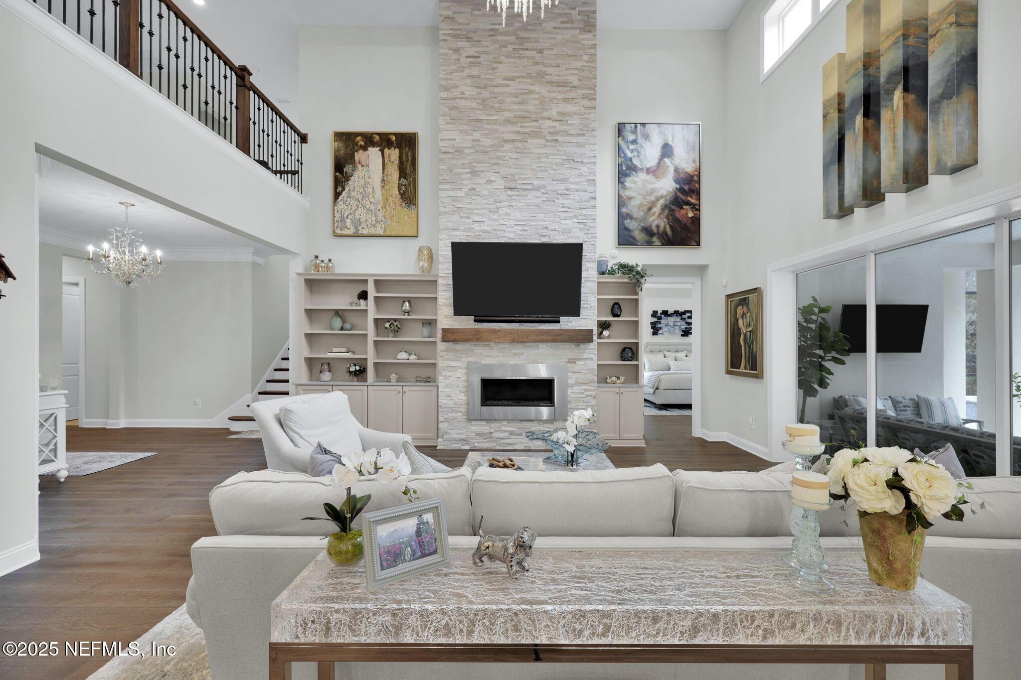 Image 2: Living Room