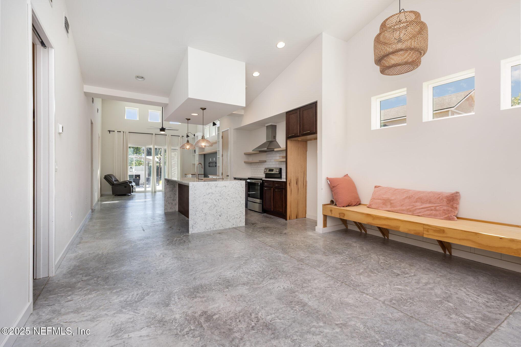 Image 3: 004_hmm10166-edit_341