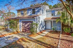 11479 FORT CAROLINE LAKES DR