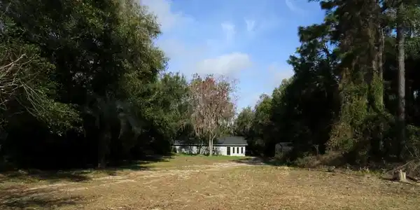 7468 STATE ROAD 21