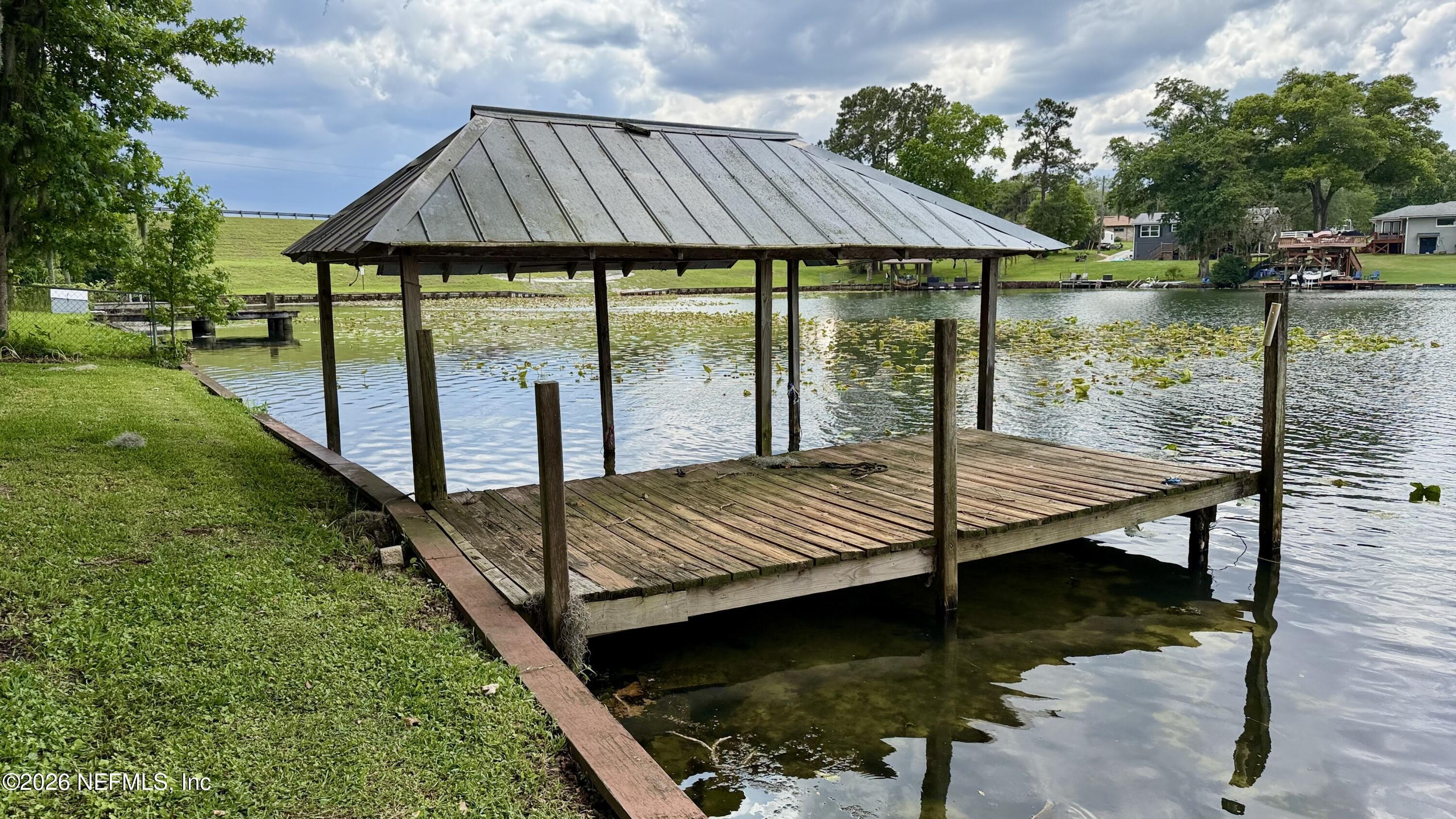 Image 2: Lake Asbury